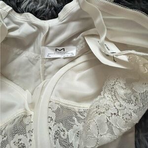 Madenform s body suit 38 C